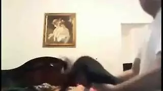 رقصة حضن خاصة تنتهي بالقذف داخلياً