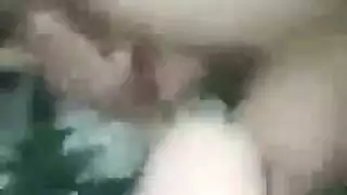 عاهرة مصرية تئن أثناء تعرضها للضرب القاسي