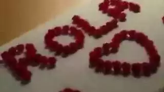 تدليك زيتي لصدر رولا الكبير ينتهي بقذف داخلي