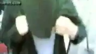 تسليل خفي: عاهرة منقبة تحصل على عصر لثدييها في العلن