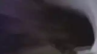 عاهرة عربية تتوسل لقضيب أسود كبير في عراك جماعي شديد