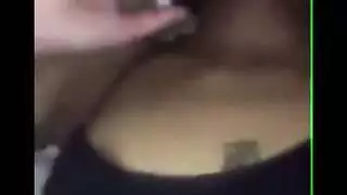 جلسة بورن خشنة على الأرض