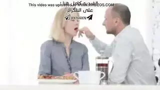 أم عاهرة تغوي مدرس ابنتها لجماع إباحي وحشي