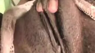 استمناء ناضج: تدليك عميق للكس الداكن