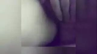 عاشق سري ينيك عاهرة عراقية محجبة على السرير