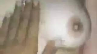 بورن الزوجين السوريين: الزوج يصور ثم ينيكها بشراهة