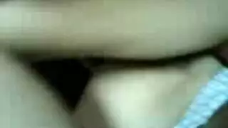 قضيب عربي كبير ينيك زوجة متلهفة بضرب عنيف في الفرج