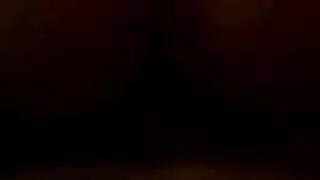 كيفية وضعه بين لبزازل