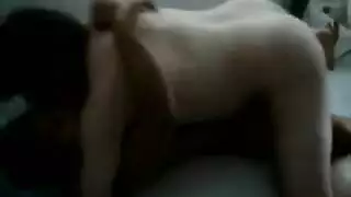 إباحية عربية مثلي الجنس صريحة مجانية: رجل ذو قضيب ضخم يدخل في وضع الوحش