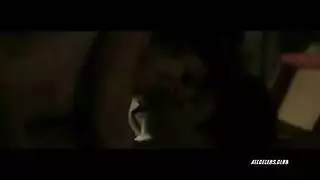مع اختو في غرفة النوم