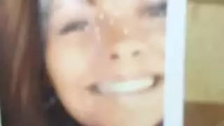 انجوليان واي