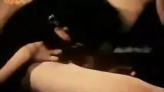 ادخال اشياء غريبه بالمؤخره