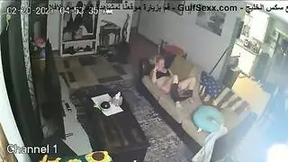 تجلس علي زب