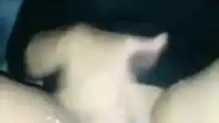 شرونتي تبتلع السائل المنوي بعد جلسة مص مكثفة