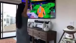 بيلا روس ابنها يصورها فيديو ويبتزها