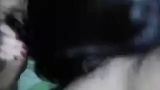 علاقة ثلاثية قاسية: جنس شرجي بقاعدة كبيرة ونيك أثداء