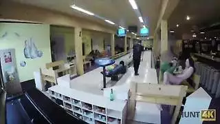 دكتور ينيك زوجته امامه