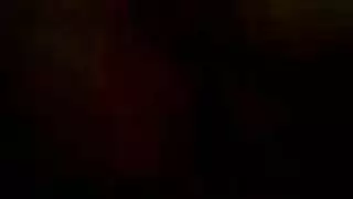 عراقية مثيرة وصدرها الكبير تعبد زباً ضخماً وقاسياً