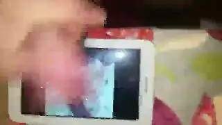 امرأة أكبر تعلم قضيبًا شابًا درسًا قاسيًا
