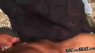 رجال مخنثون يأخذون قضيبًا قاسيًا