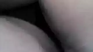 المرة الأولى شرجياً مع عذراء شابة