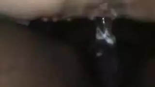 فتاة عربية مثيرة تأخذ سائل مني متعدد