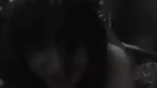 ثعلب أشيب يضرب مؤخرة مراهقة ضيقة في فيلم إباحي صريح