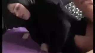 هيجابي هاردكور: بورن عربي منزلي مع بنات محجبات