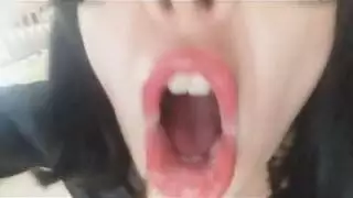 فرج زوجة الأب المتلهف يحتاج لقضيب ابن زوجها طوال اليوم
