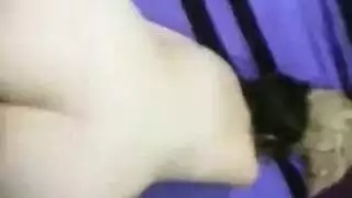ديوث لبناني مش قادر ينيك مراته يجيب فحل ينيك مراته أمامه وهو يصورهم
