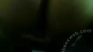 شاب يفرش خطلبته