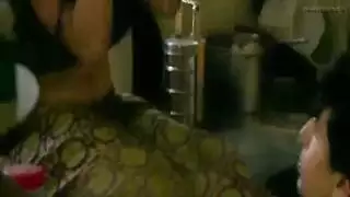 جنس جماعي مكثف مع عاهرات بنجلاديشيات