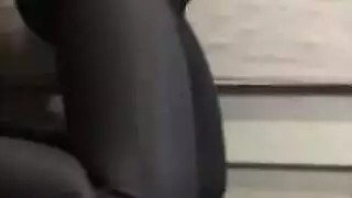 حركة بنات عم إباحية: هؤلاء البنات يفتحن أرجلهن ويتأوهن للمزيد