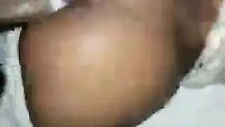 إباحية حيوانات المزرعة: رجل وحمار بعنف