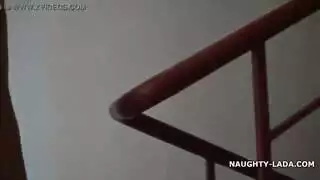 فيلم تجسس إباحي: التلصص على جاري العاري