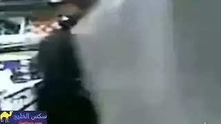 شرموطة جسمها مثير مع بائع الانترنات