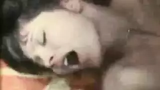 لعبة كارينا الإباحية: مغامرة جنسية صريحة