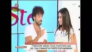 شرج ومهبل تلميذة صحراوية تتلقى نيك مزدوج