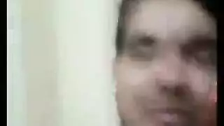 تبادل بين الأعراق: زوجان مثليان يتبادلان الشركاء ويمارسان الجنس