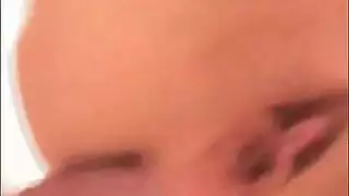 بنان الكلب يمارس الجنس