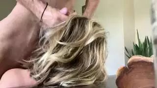 قضيب شاب مثير كبير يوسع فرج ميلف الضيق