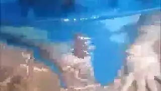 فتحة شرج جميلة ضيقة تُدمر بواسطة قضيب
