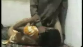 نعلمو نمارس الجنس مع اصغر طفل في البيت