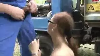 عبادة قدم من منظور الشخص الأول مع عارضات إثيوبيات