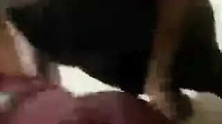 ضخمة الثدي حلق فاتن
