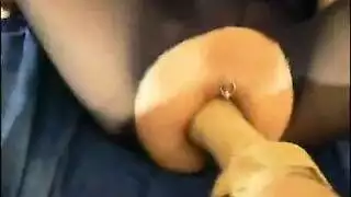 كارين تُركب من قبل الفحل سكس وحشي قاسي