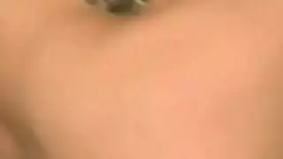 واحدة تحط خيار بكسها