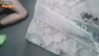 مجموعه شباب يقيمون حفله نيك ع ولد