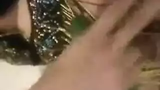 محجبات مثيرات تأخذ قضيب كبير في مشهد جنس عنيف