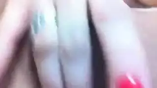 مقطع سكس حقيقي لاجمل فتاة باشهى جسم تصور نفسها و هي تستمني